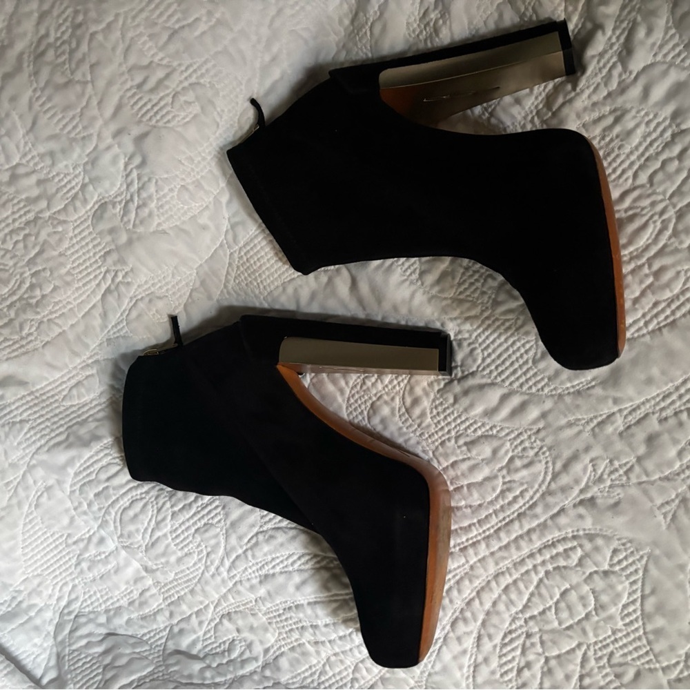 Brian Atwood Edeline High Heel Ankle Zip Size 8 - Picture 2 of 4